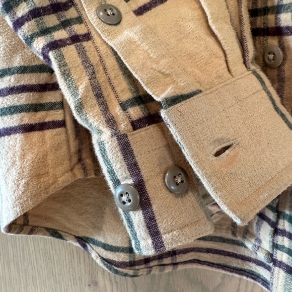 Woolrich Thick Cotton Flannel Plaid Button Down / Men's Medium - Picture 6 of 12